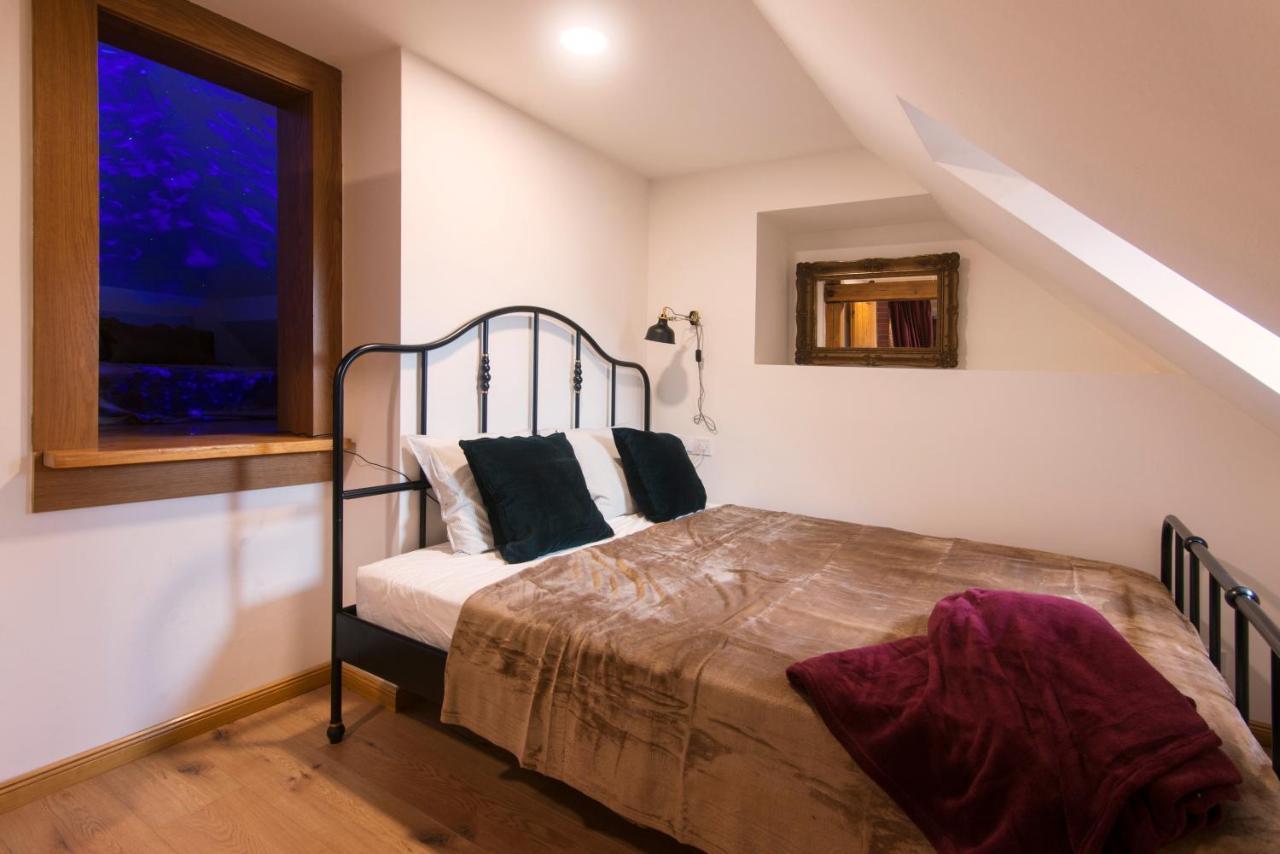 Billionaires Club Loft Sauna Center Lejlighed Prag
